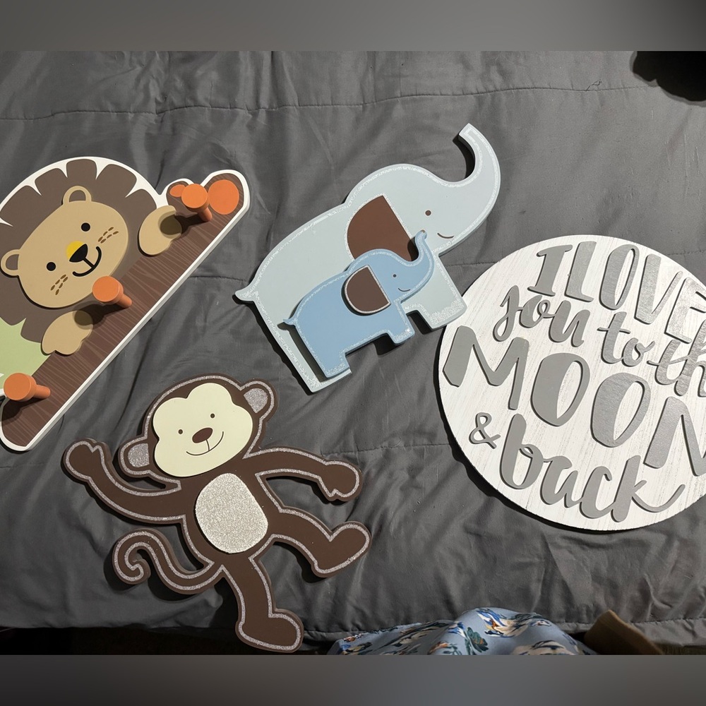 Baby Nursery Decor from Babies R us